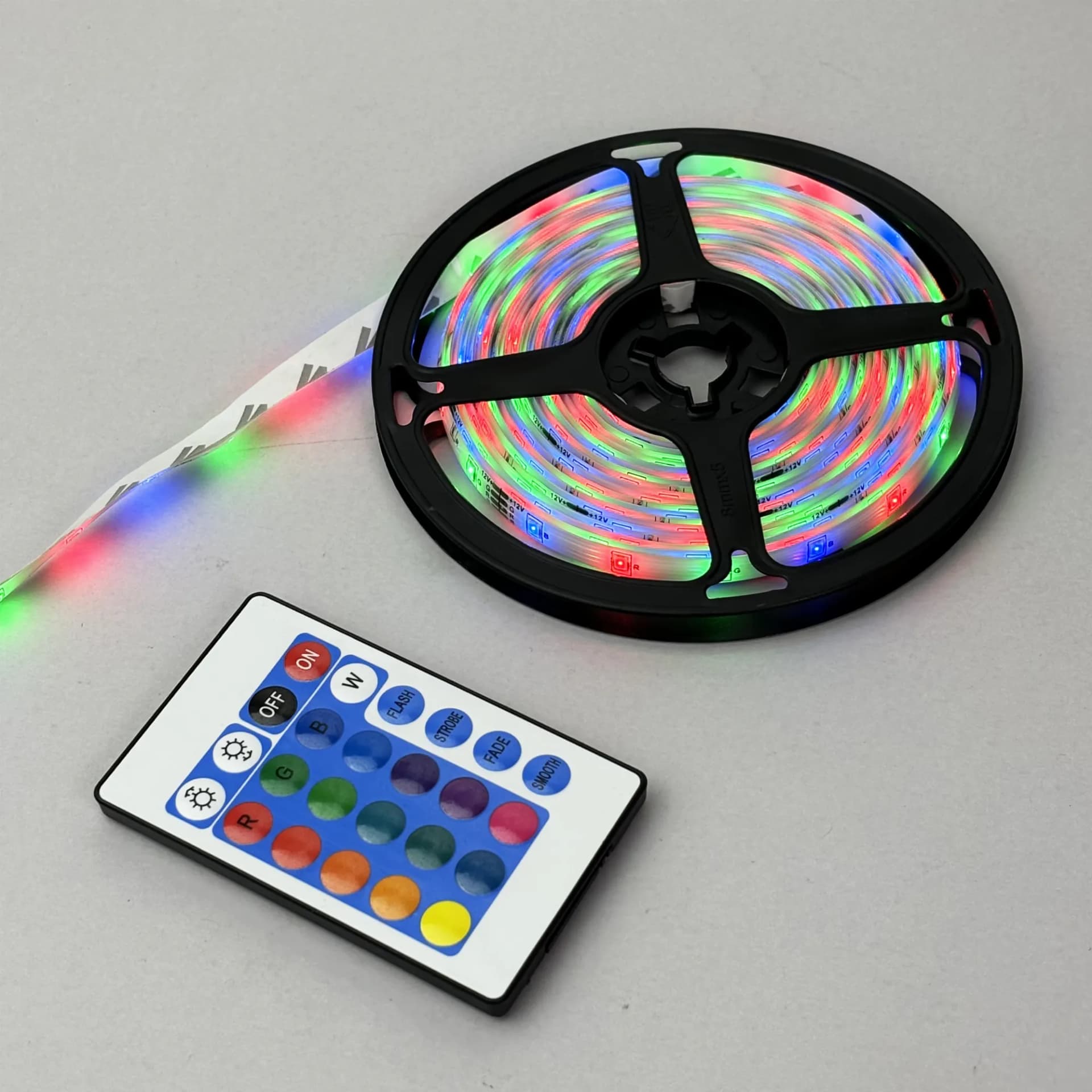 Світлодіодна стрічка LED 3528 RGB с пультом 5м - зображення 1